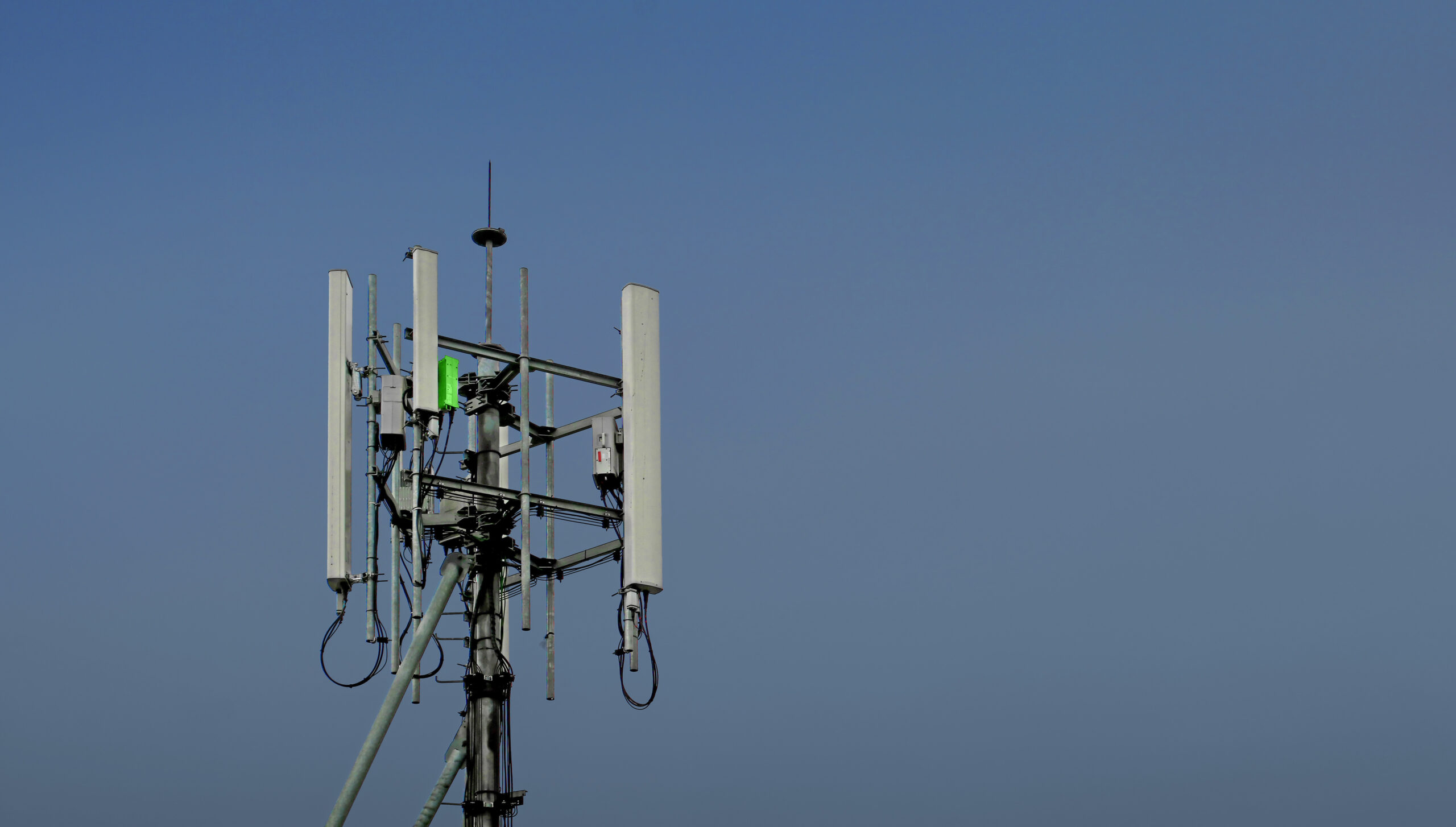 LTE450